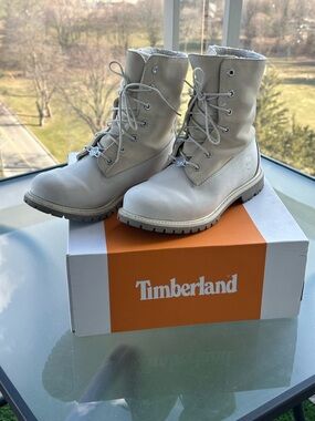 Timberland Cream Lace-Up Shearling-Trim Boots